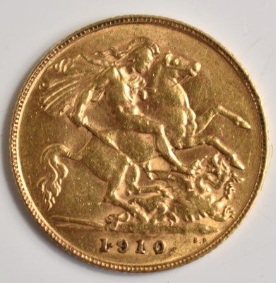 Lot 257 - A 1910 half sovereign, Edward VII.