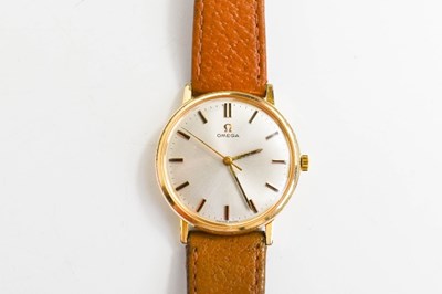 Lot 252 - A vintage Omega wristwatch with a tan leather...