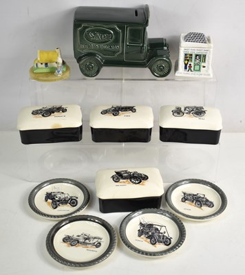 Lot 108 - A collection of Wade pottery to include a...