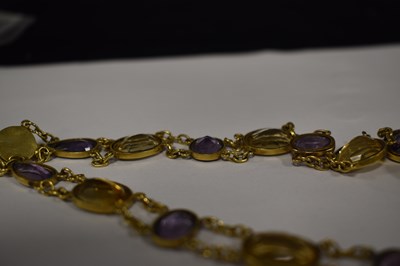 Lot 43 - A Georgian gold (testing as between 8-10ct),...