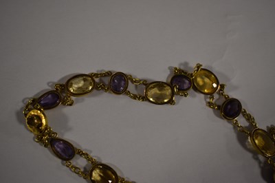 Lot 43 - A Georgian gold (testing as between 8-10ct),...