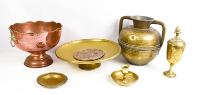 Lot 181 - A selection of copper and brass to include...