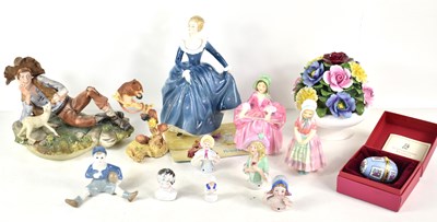 Lot 123 - A group of ceramics to include Doulton...