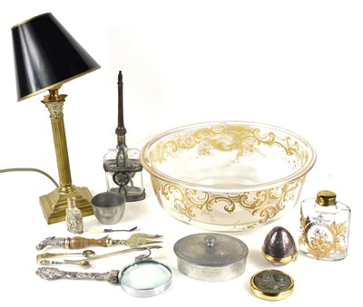 Lot 155 - A group of collectables to include a Victorian...