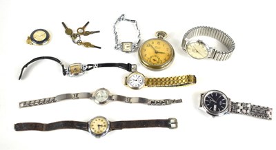 Lot 206 - A group of vintage watches to include examples...