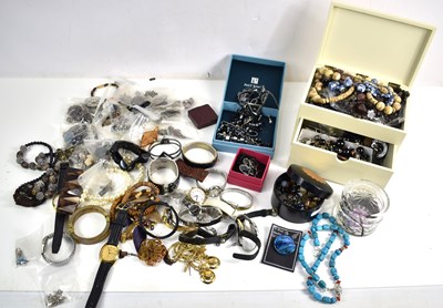 Lot 146 - A selection of costume jewellery to include...