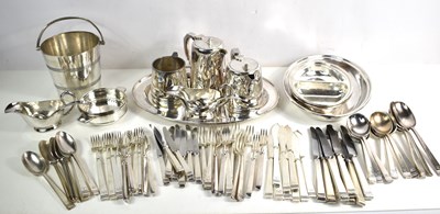 Lot 216 - A group of silver plated P&O dinner ware to...