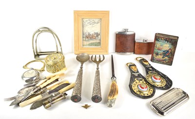 Lot 229 - A group of collectables to include Victorian...