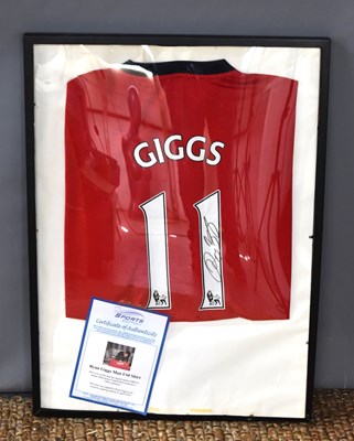 Lot 255 - A Manchester United 2009/10 season shirt...