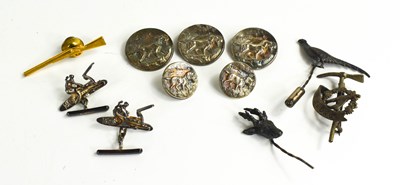 Lot 195 - Five silver buttons, all embossed with hunting...