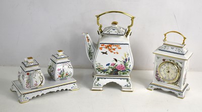 Lot 230 - A group of Franklin Mint porcelain with...