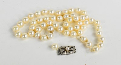 Lot 202 - A cultured pearl necklace with a 9ct white...