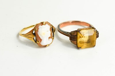 Lot 167 - A 9ct gold cameo ring, 1.9g, together with a...