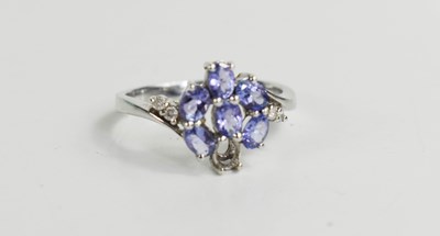 Lot 106 - A 14ct gold and amethyst cluster ring,...