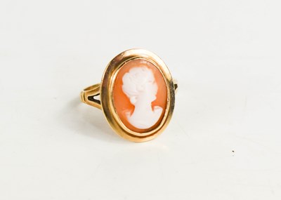 Lot 96 - A 9ct gold cameo ring, the cameo depicting...