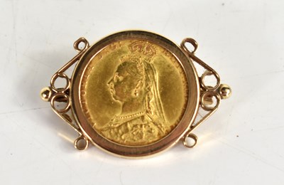 Lot 86 - A Queen Victorian full gold sovereign dated...