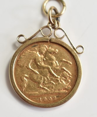 Lot 70 - An Edward VII gold half sovereign in a 9ct...