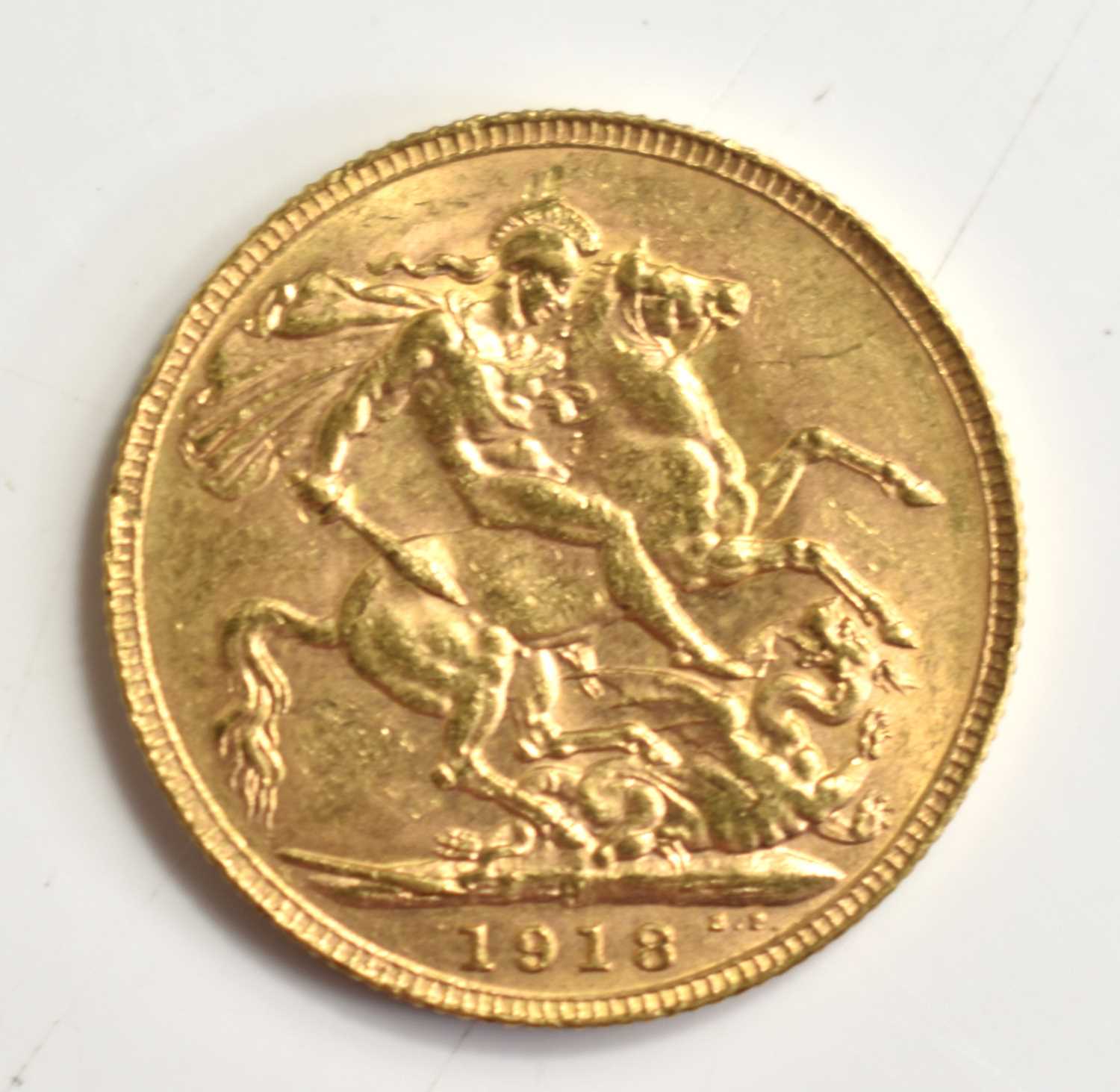 Lot 77 - A George V full gold sovereign, Perth mint,