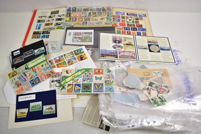 Lot 273 - A collection of GB and worldwide stamps, loose...