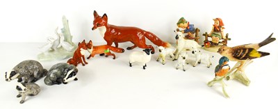 Lot 179 - A collection of ceramics, to include Beswick...