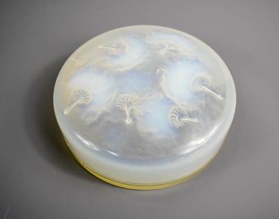 Lot 146 - A Rene Lalique Houppes moulded opalescent...