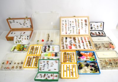 Lot 72 - A large group of wet and dry fishing flies in...