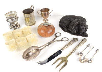 Lot 80 - A group of collectables to include a silver...