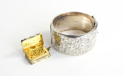 Lot 374 - A Victorian silver vinaigrette, with interior...