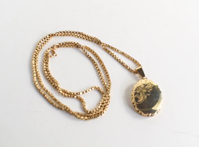 Lot 182 - A 9ct gold locket pendant necklace, the box...