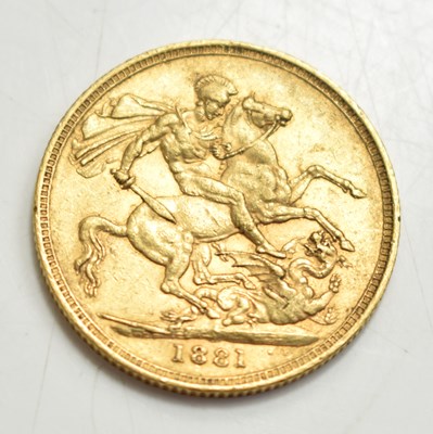Lot 41 - A Queen Victoria full gold sovereign, young...