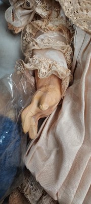 Lot 154 - An antique French early-20th century...
