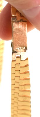 Lot 32 - An 18ct gold necklace, composed of graduated...