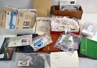 Lot 324 - A large group of GB and worldwide stamps,...