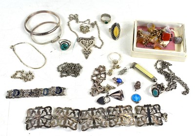 Lot 193 - An Ola Gorie silver pendant on chain, the...