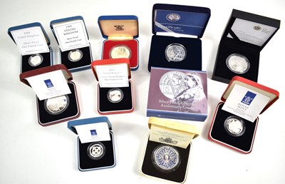 Lot 293 - A collection of silver coins to include a...