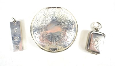 Lot 254 - A Norwegian silver snuff box with chased...