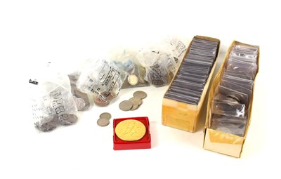 Lot 272 - A group of GB and worldwide coinage to include...