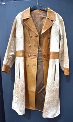 Lot 165 - A vintage ladies deerskin and leather coat,...