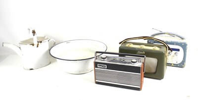 Lot 341 - An enamelware bowl, watering can and three...