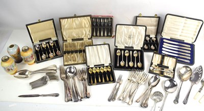 Lot 247 - A set of silver tea spoons, silver handled...