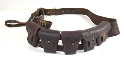Lot 7 - A British WWI dated 50 round leather bandolier,...