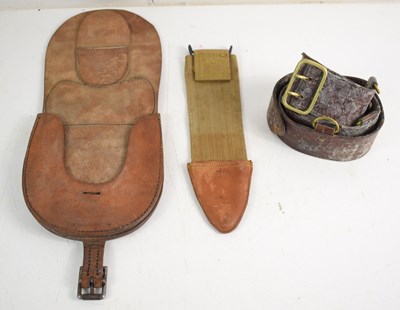 Lot 3 - A WWI leather horseshoe case, stamped HGR 17...