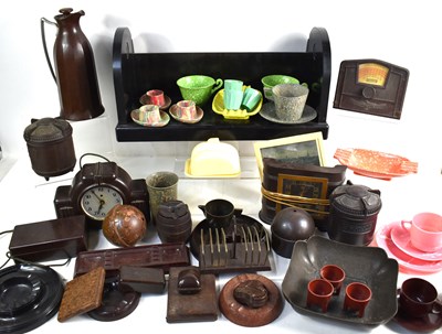 Lot 380 - A group of bakelite items to include an Ebco...