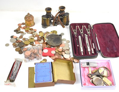 Lot 264 - A group of collectables to include a cased...
