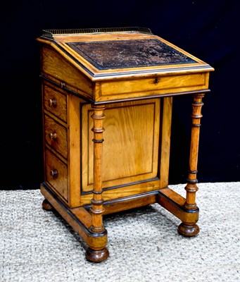 Lot 454 - A Gillows 19th century satinwood and inlaid...