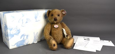 Lot 216 - A Steiff vinenz teddy bear 35cm high Antique...
