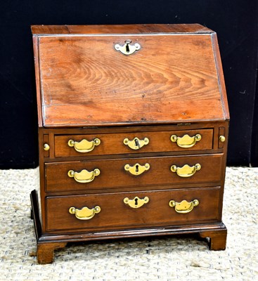 Lot 477 - A fine George III period mahogany apprentice...