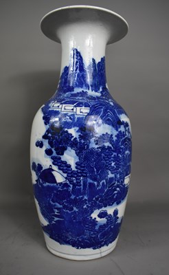 Lot 39 - A 19th century Chinese blue and white vase...