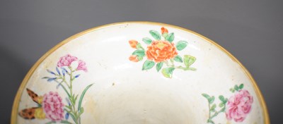 Lot 105 - A pair of large 19th century Chinese Canton...