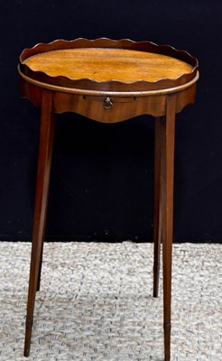 Lot 428 - A 19th century mahogany occasional table with...